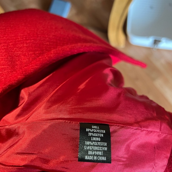 Forever 21 size S like new short coat - Picture 5 of 7